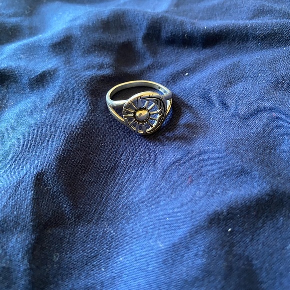 Sun and moon eclipse ring - Picture 2 of 3